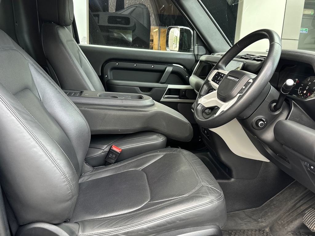 Land Rover Defender 90 3.0 D250 X-dynamic Hse Green #46
