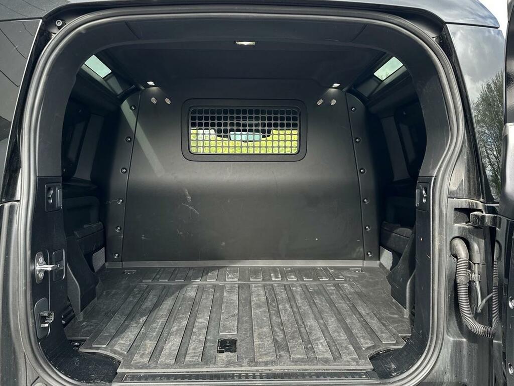 Land Rover Defender 90 3.0 D250 X-dynamic Hse Green #10