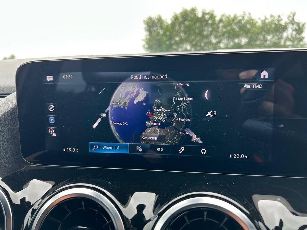 Mercedes-Benz GLA Class Gla 250 E Exclusive Edition White #37