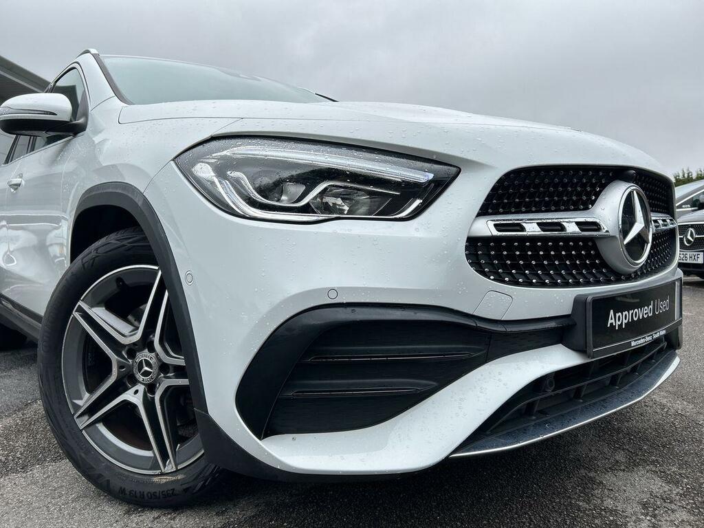 Mercedes-Benz GLA Class Gla 250 E Exclusive Edition White #27