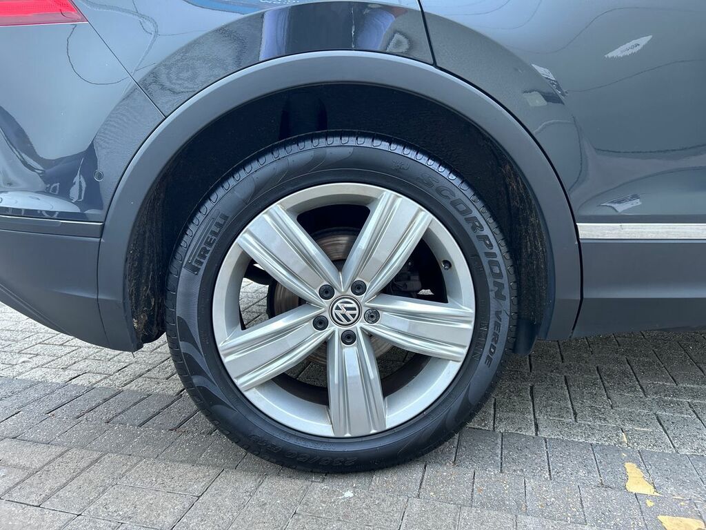 Volkswagen Tiguan R-line Tech Tdi Silver #37