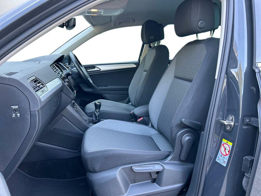 Volkswagen Tiguan 1.5 Tsi Evo 150 Match Grey #3