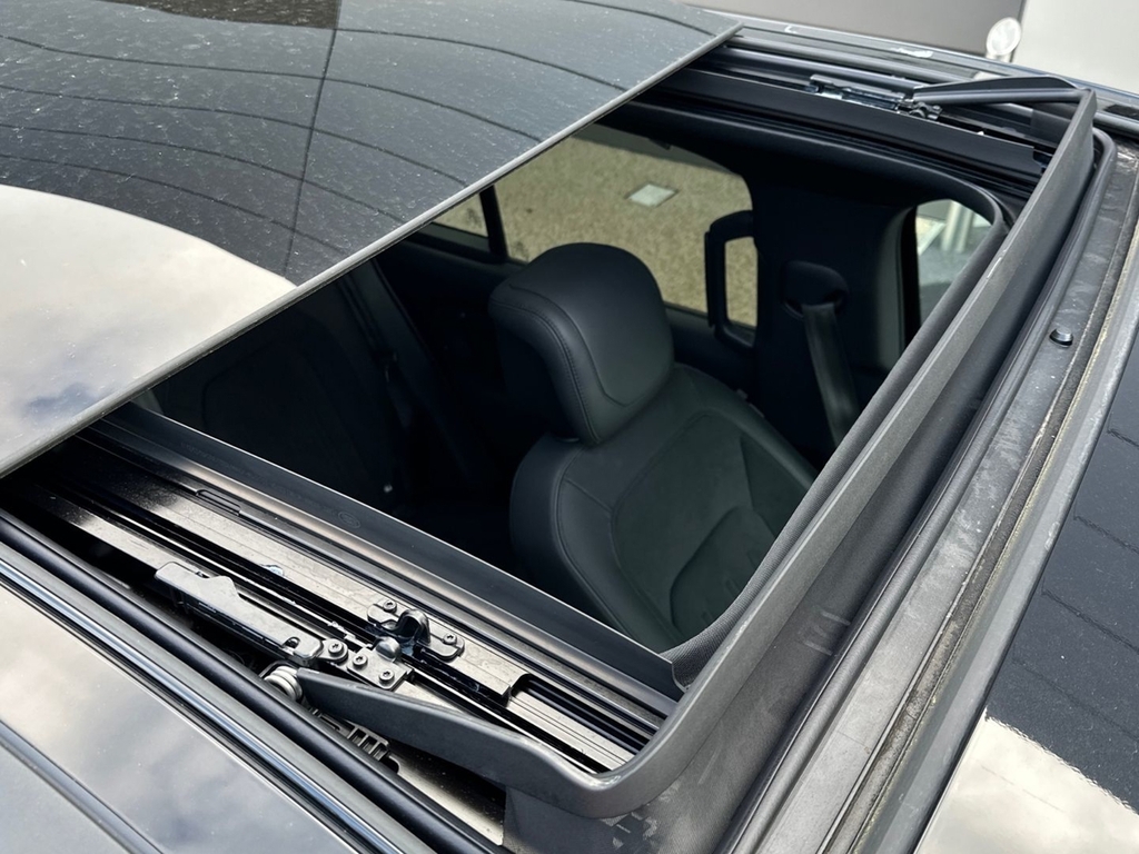 Land Rover Defender 110 X-dynamic Se Black #45
