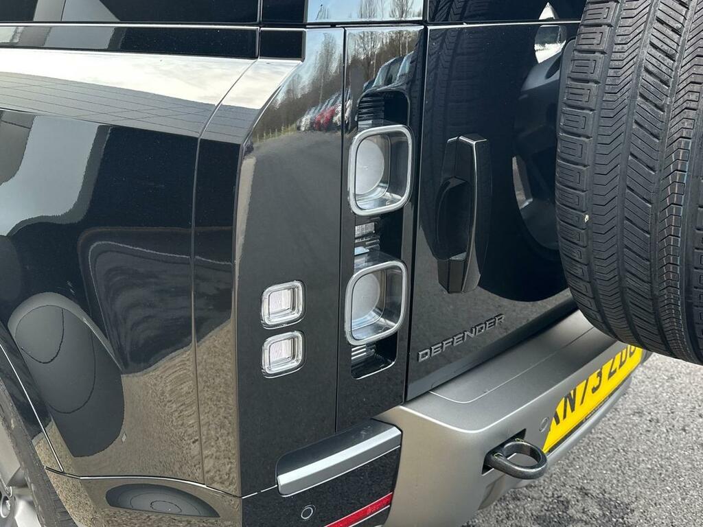 Land Rover Defender 110 X-dynamic Se Black #26