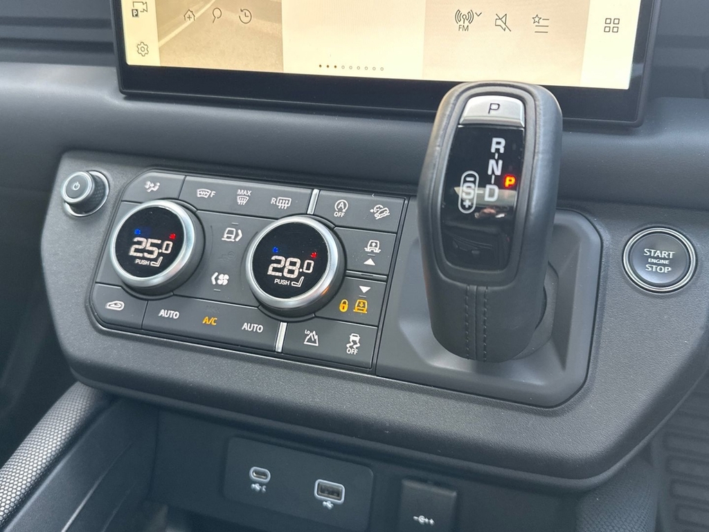 Land Rover Defender 110 X-dynamic Se Black #13