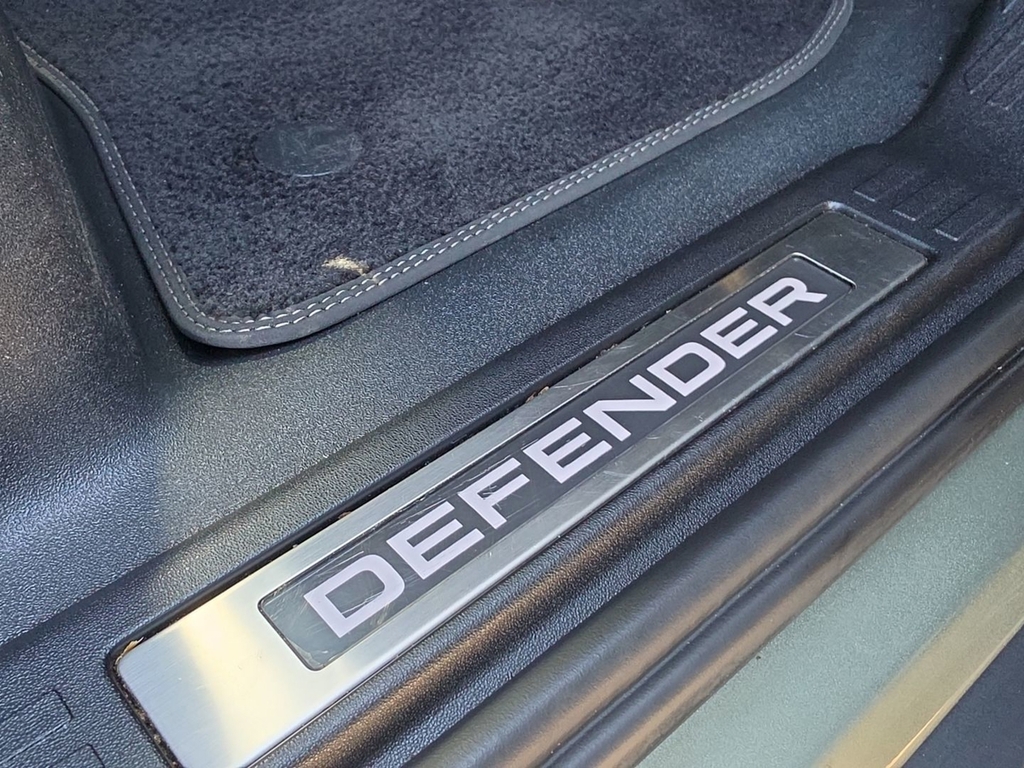 Land Rover Defender 110 Defender X-dynamic S Grey #28