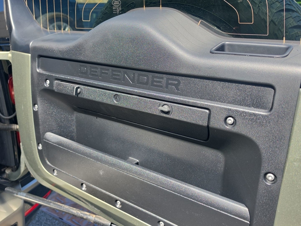 Land Rover Defender 110 Defender X-dynamic S Grey #33
