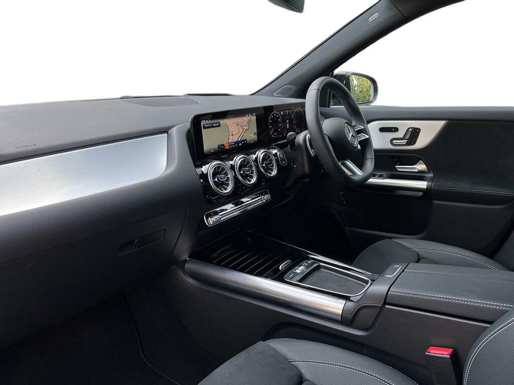 Mercedes-Benz GLA Class 2.0 Gla220d Amg Line Premium Plus 8G-dct 4Matic KM75PNU Grey #3