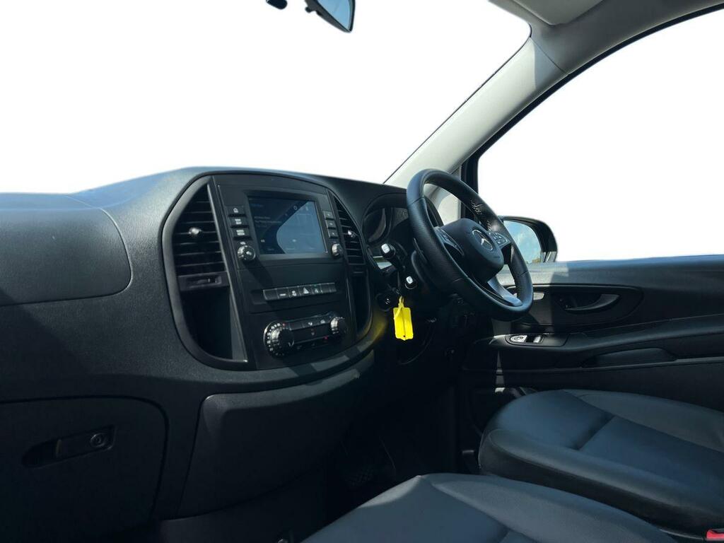 Mercedes-Benz Vito 2.0 116 Cdi Premium Crew Van Double Cab Black #3