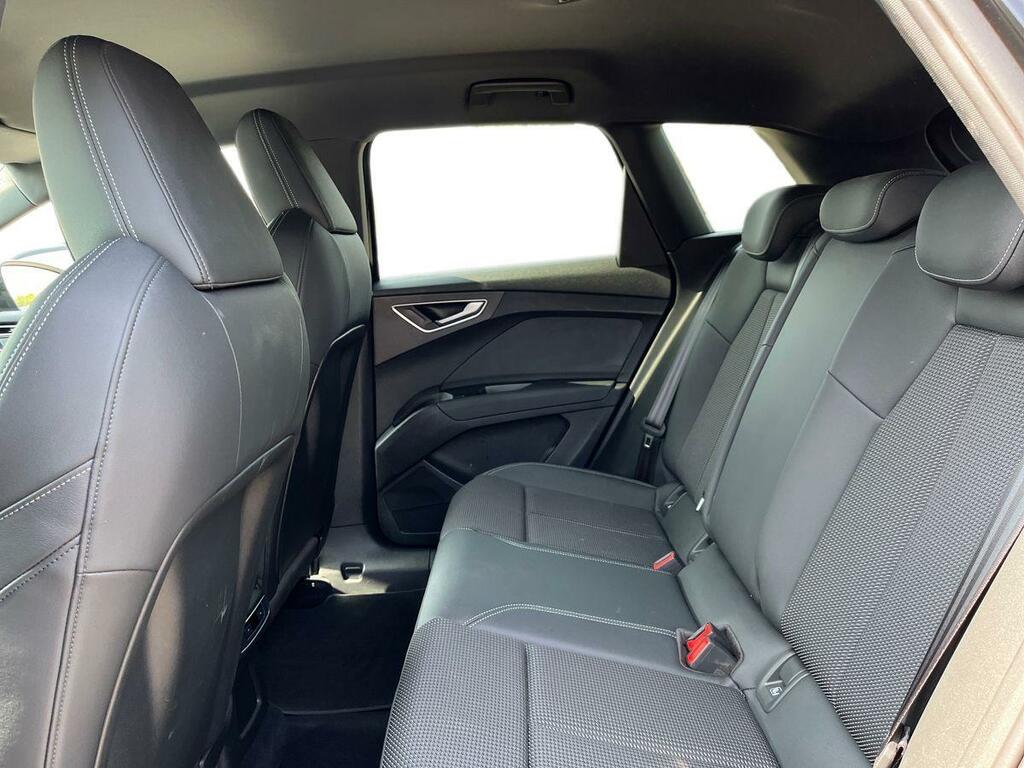 Audi Q4 E Tron 40 S Line Suv 82Kwh 204 Ps Black #4