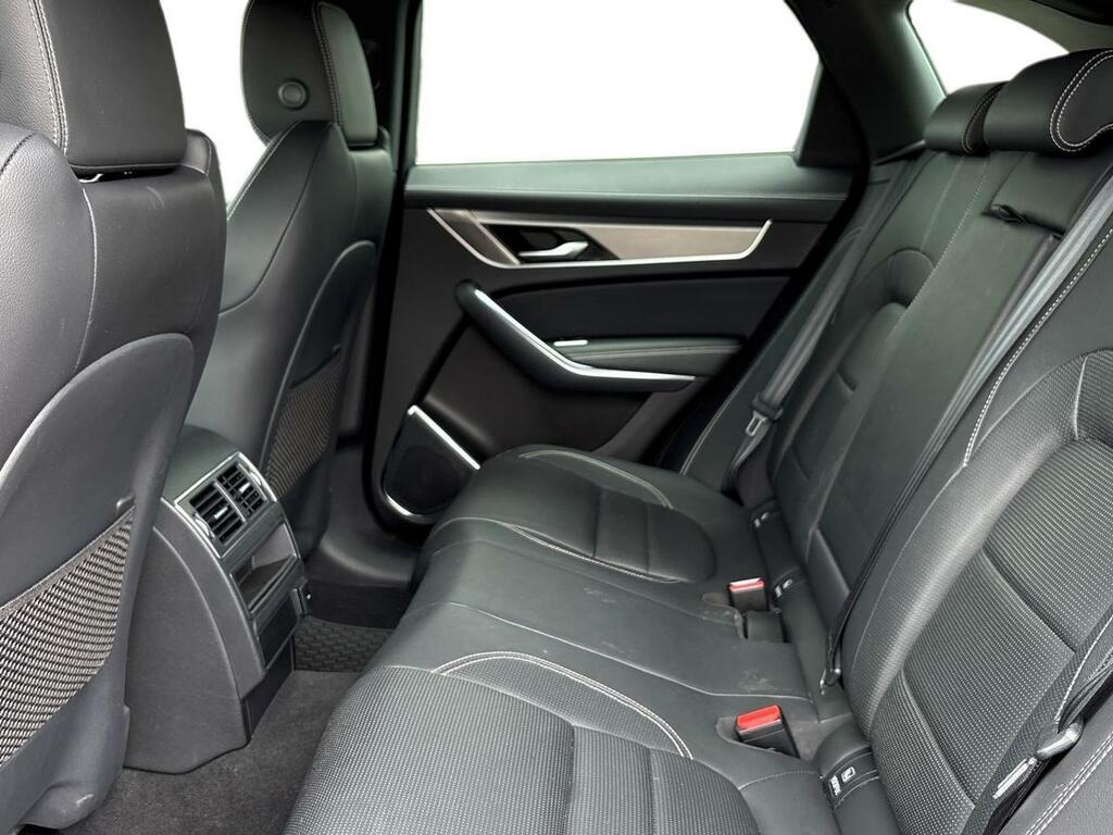 Jaguar F-Pace 2.0 D200 R-dynamic S Red #4