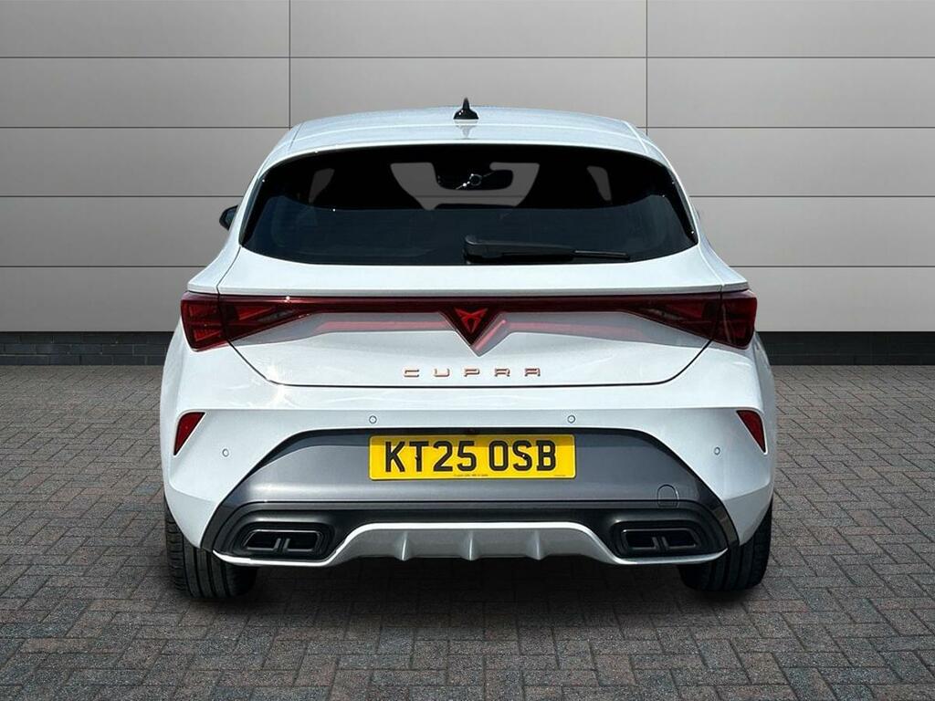 Cupra Leon 1.5 Etsi 150 V2 Dsg White #6
