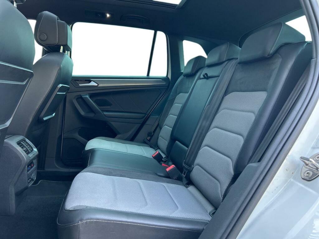 Volkswagen Tiguan 2.0 Tdi 150 4Motion R-line Dsg White #4