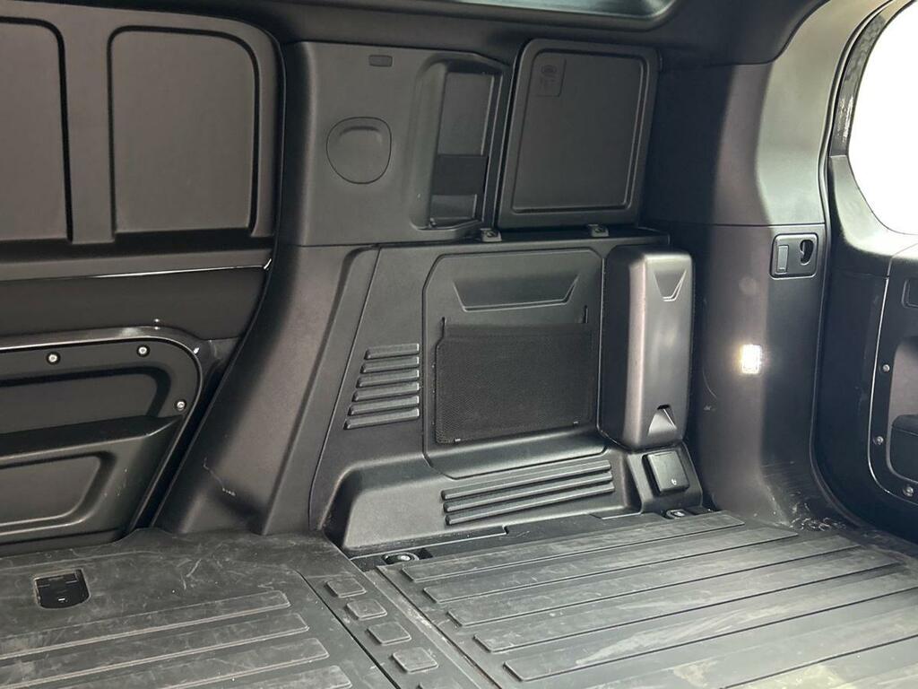 Land Rover Defender 110 3.0 D350 Hard Top X-dynamic Hse Grey #4
