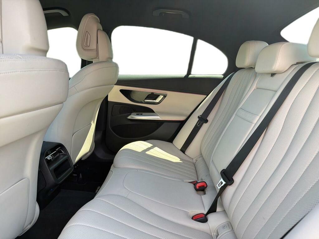 Mercedes-Benz E Class 2.0 E200h Mhev Amg Line G-tronic Euro 6 Ss Black #4