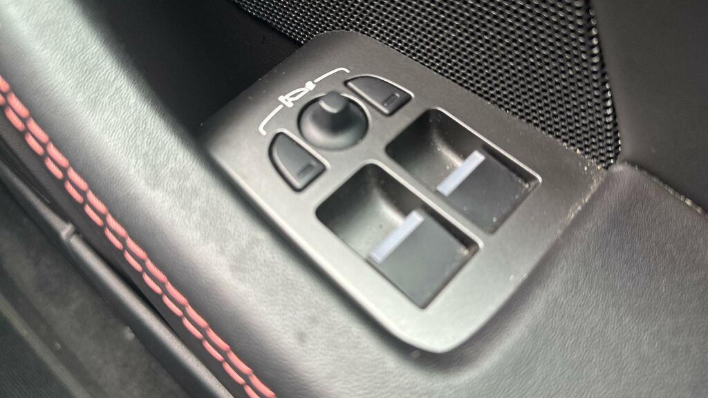 Jaguar F-Type 3.0 Supercharged V6 Chequered Flag Grey #36