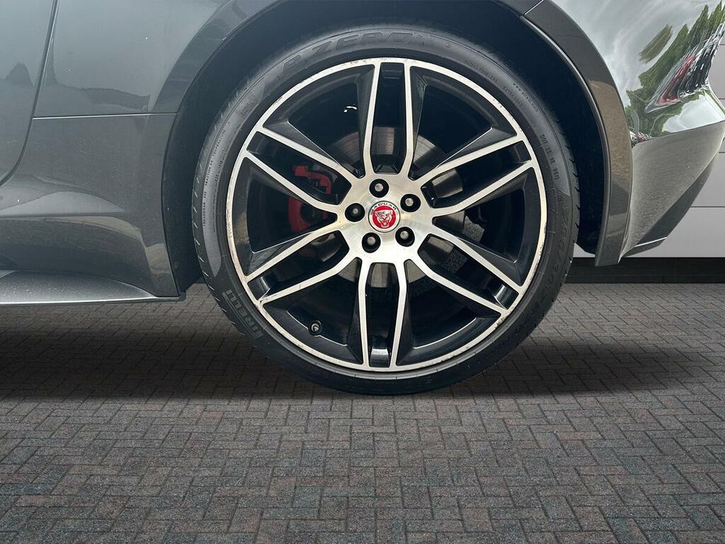 Jaguar F-Type 3.0 Supercharged V6 Chequered Flag Grey #8