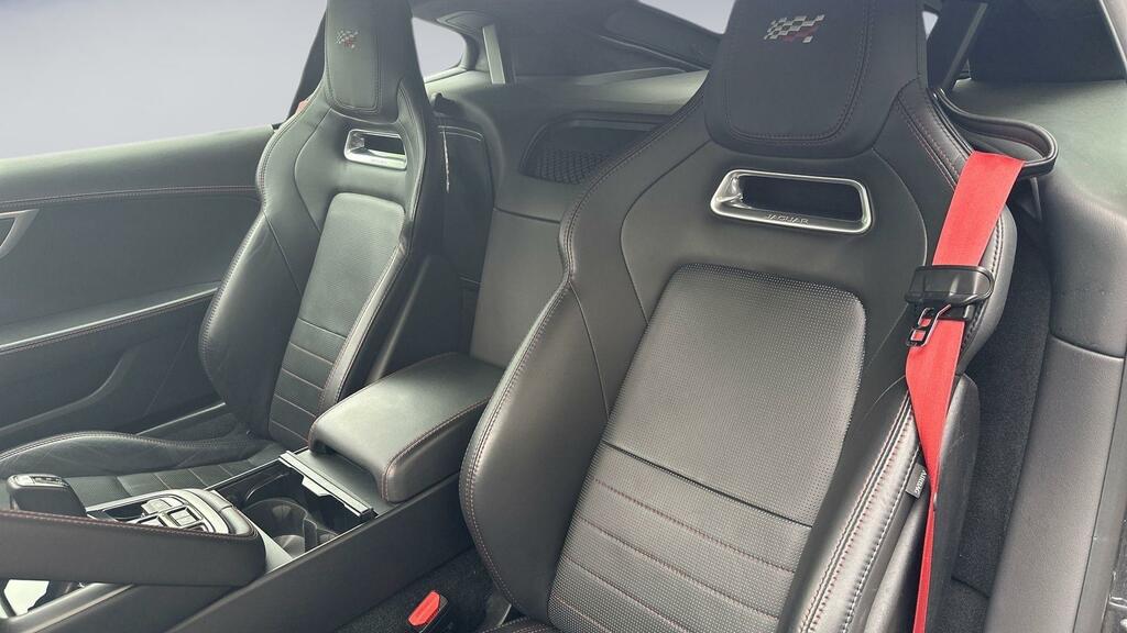 Jaguar F-Type 2.0 P300 Chequered Flag Grey #4