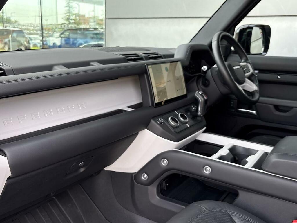 Land Rover Defender 90 D350 X-dynamic Hse Black #25