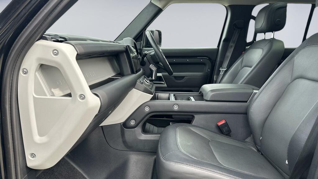 Land Rover Defender 110 3.0 D300 X-dynamic Hse Black #3
