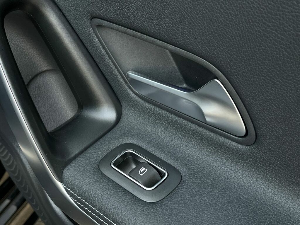 Mercedes-Benz A Class A200 Premier Edition Black #38