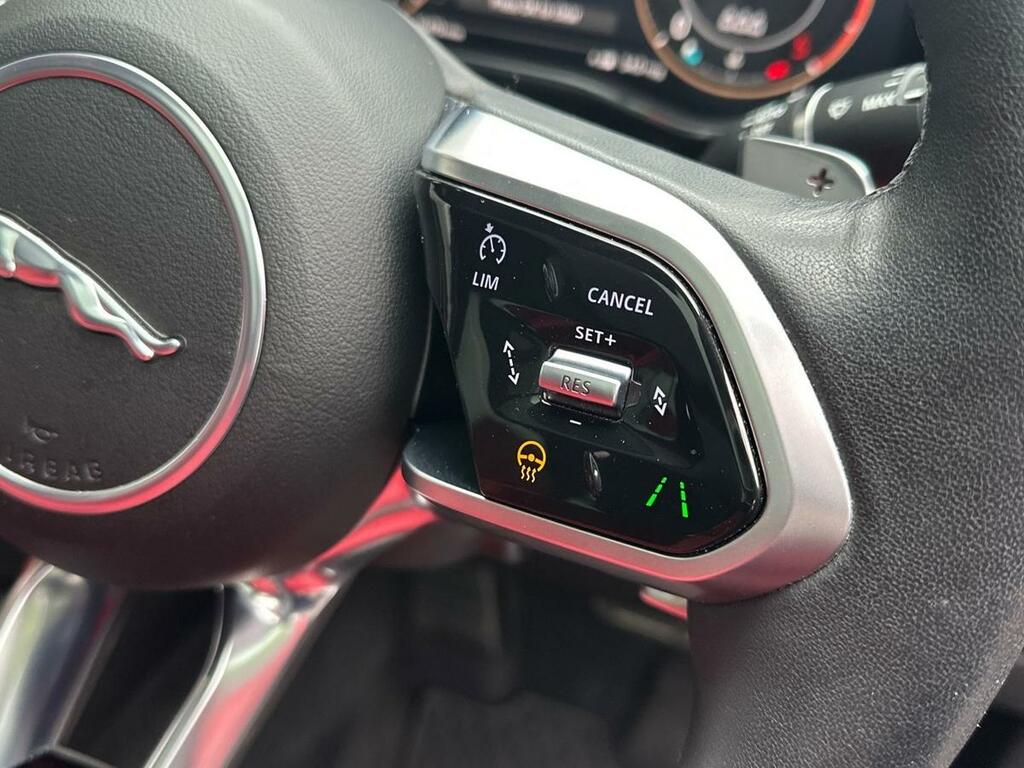 Jaguar F-Pace 2.0 P250i R-dynamic Se Black Suv A Black #28
