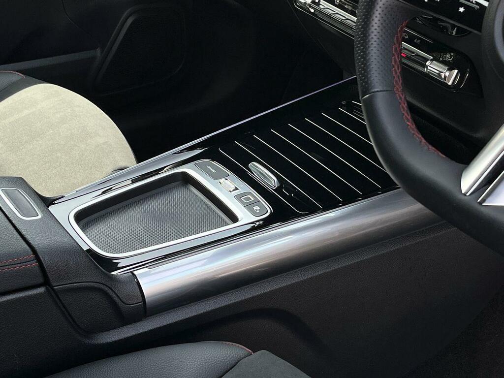 Mercedes-Benz GLA Class Gla 200D Amg Line Premium Grey #13