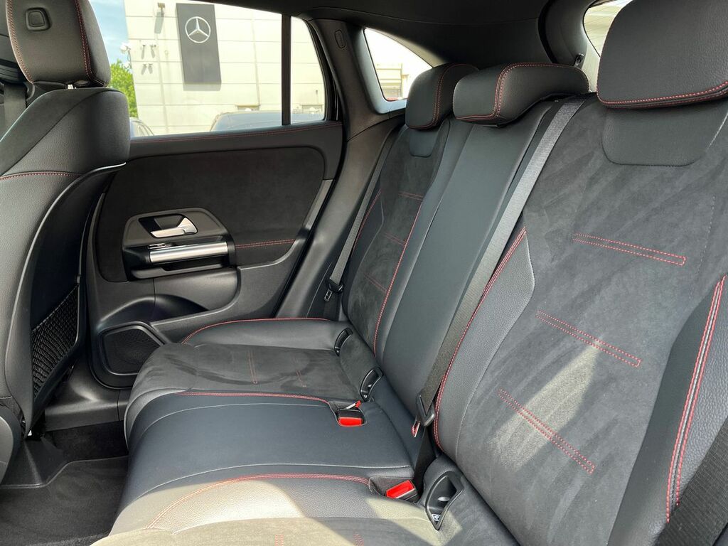 Mercedes-Benz GLA Class Gla 200D Amg Line Premium Grey #41
