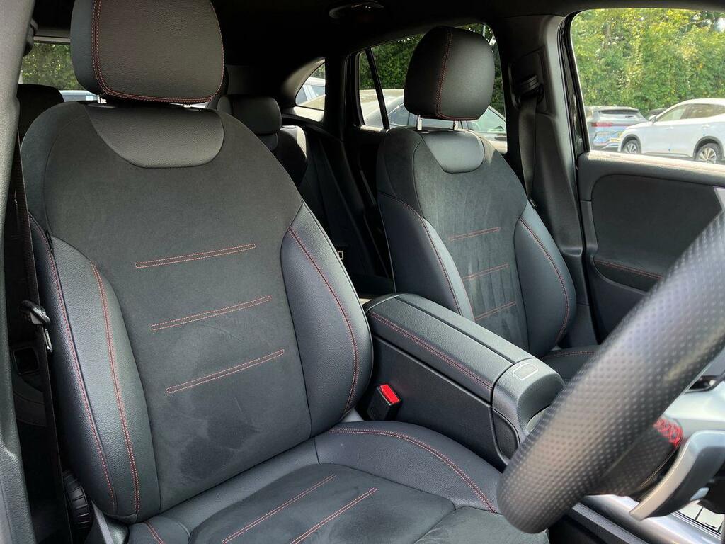 Mercedes-Benz GLA Class Gla 200D Amg Line Premium Grey #21
