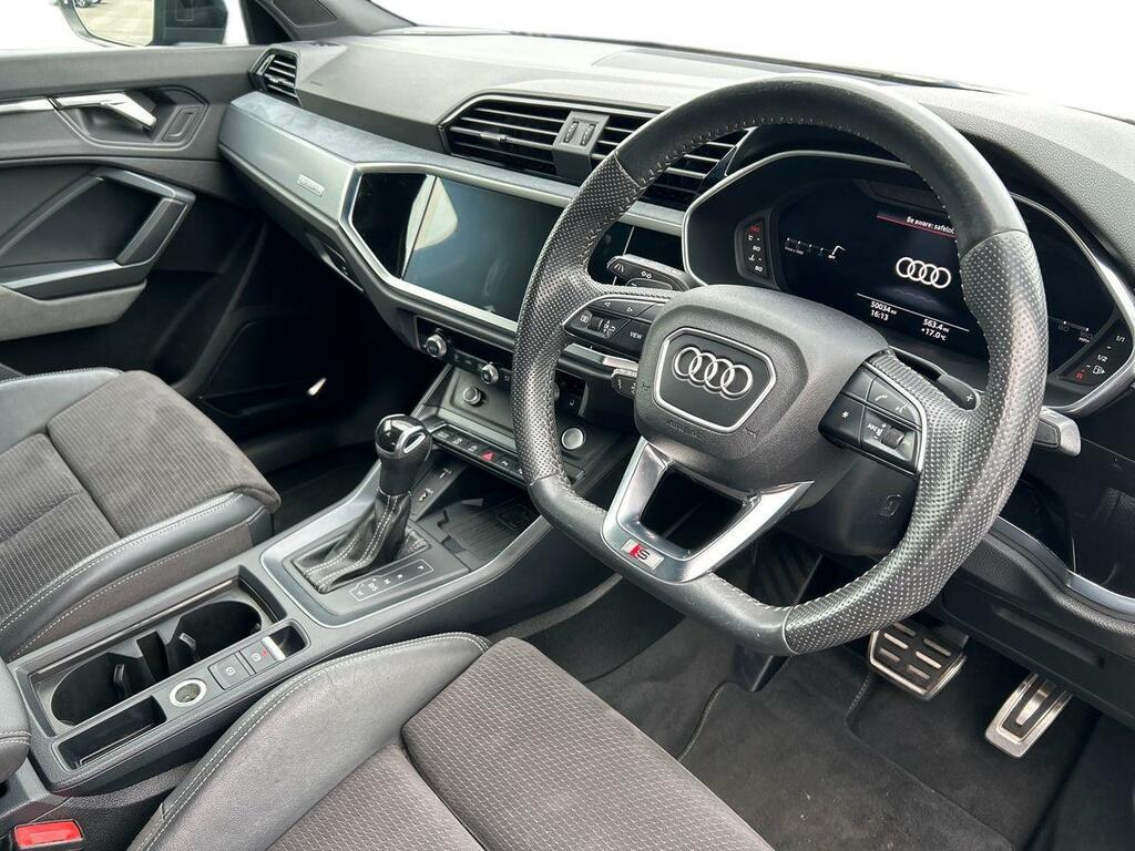 Audi Q3 35 Tfsi Sport  #20