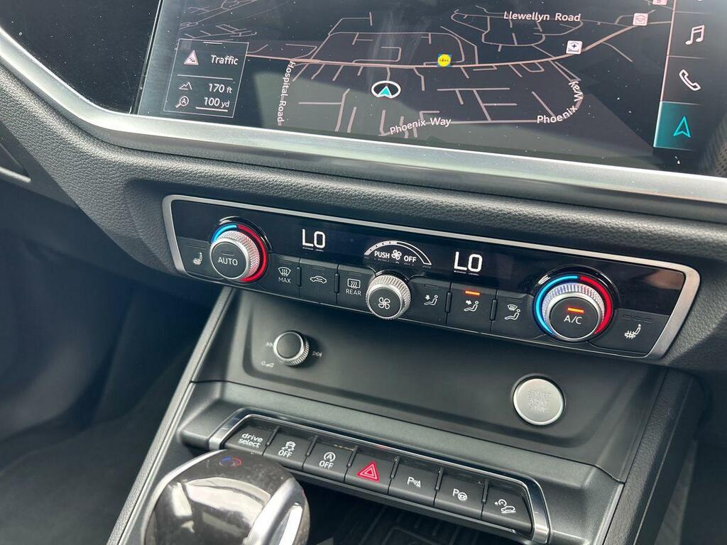 Audi Q3 35 Tfsi Sport  #12