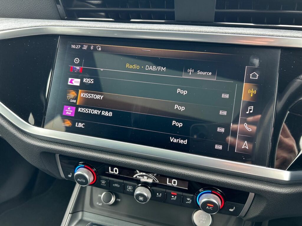 Audi Q3 35 Tfsi Sport  #41