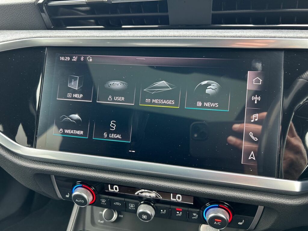 Audi Q3 35 Tfsi Sport  #43