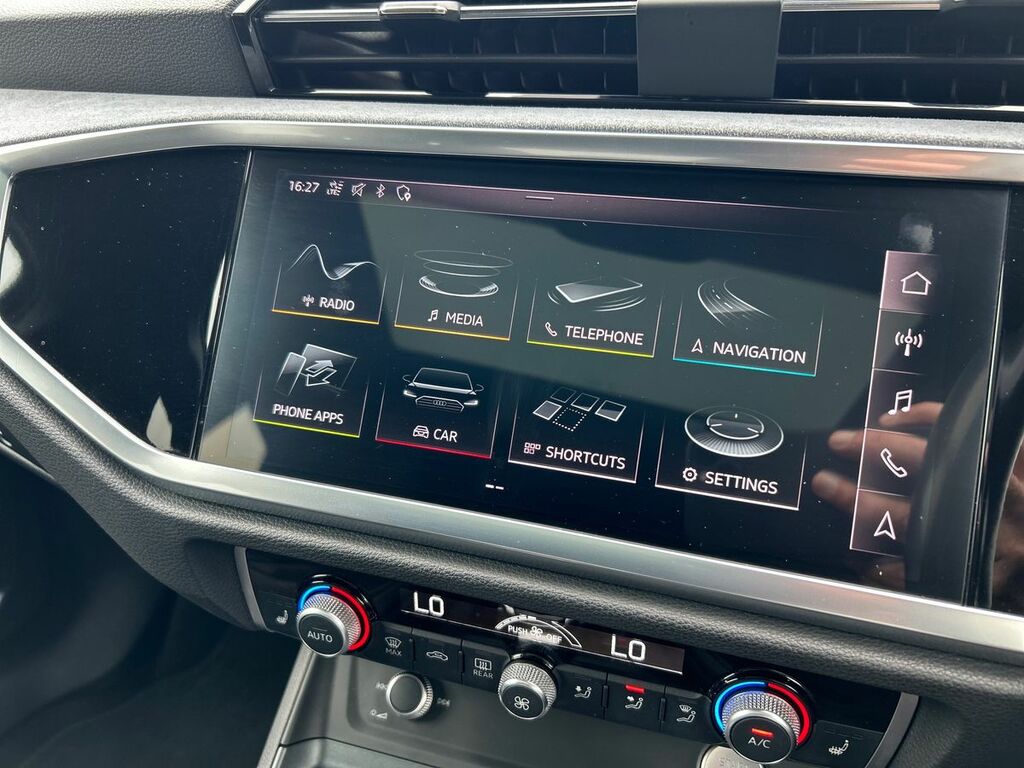 Audi Q3 35 Tfsi Sport  #40