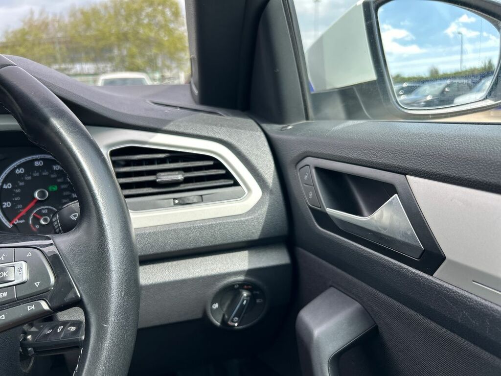 Volkswagen T-Roc 1.0 Tsi 110 Active Red #28