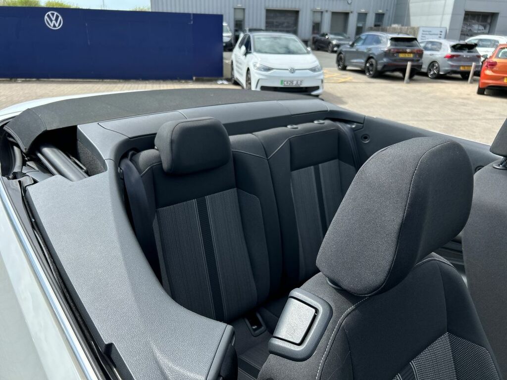 Volkswagen T-Roc 1.0 Tsi 110 Active Red #33