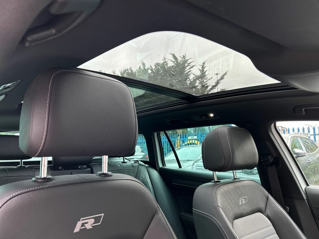 Volkswagen Passat Volkswagen Passat Bluemotion Black #17