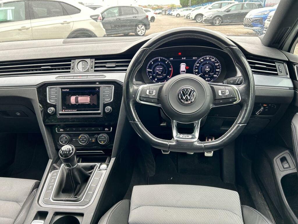 Volkswagen Passat Volkswagen Passat Bluemotion Black #14