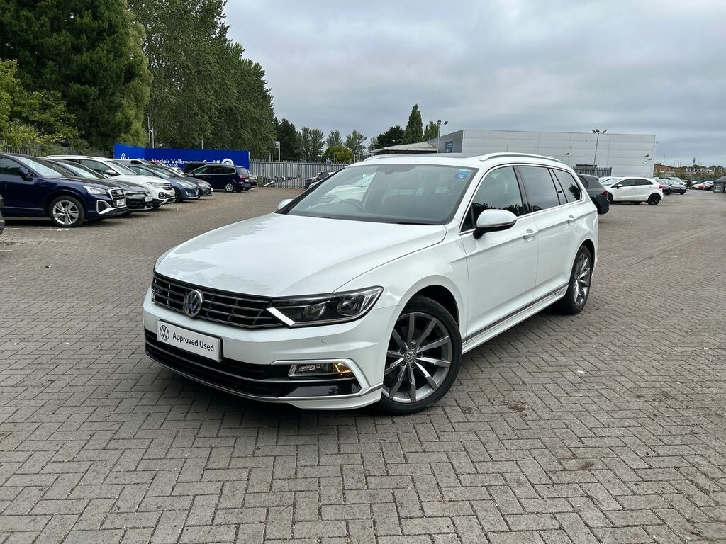 Volkswagen Passat Volkswagen Passat Bluemotion Black #43