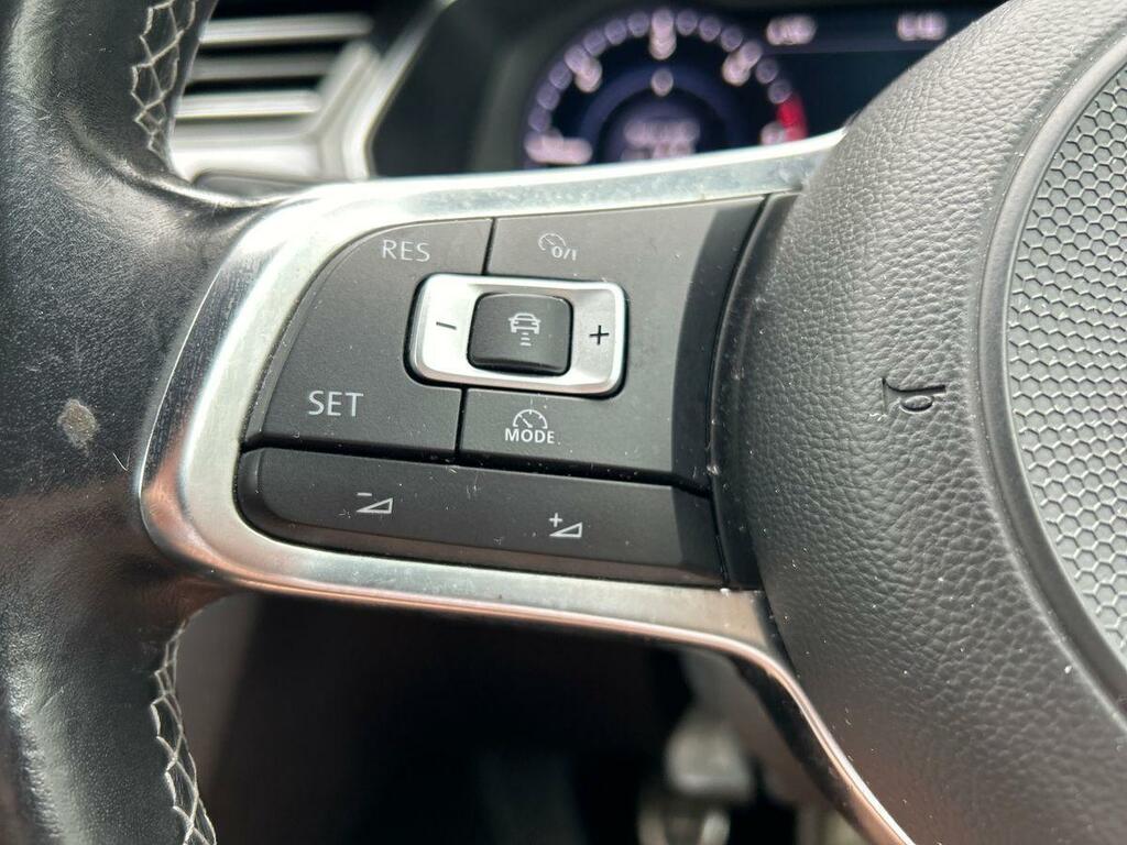 Volkswagen Passat Volkswagen Passat Bluemotion Black #15