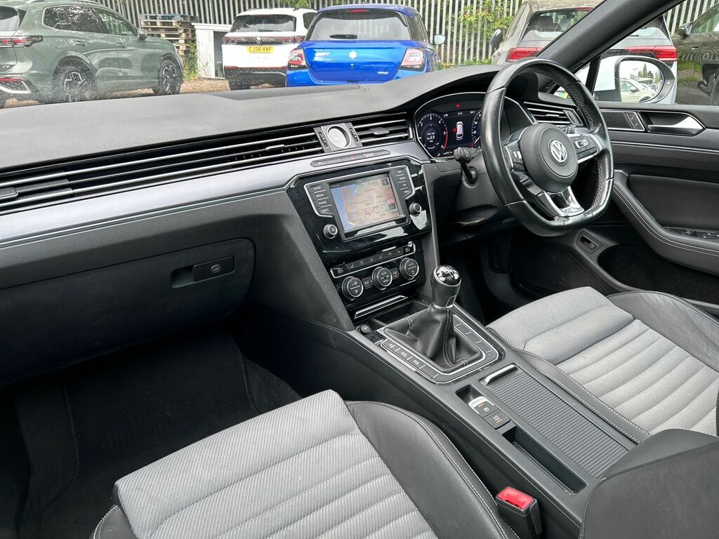 Volkswagen Passat Volkswagen Passat Bluemotion Black #41