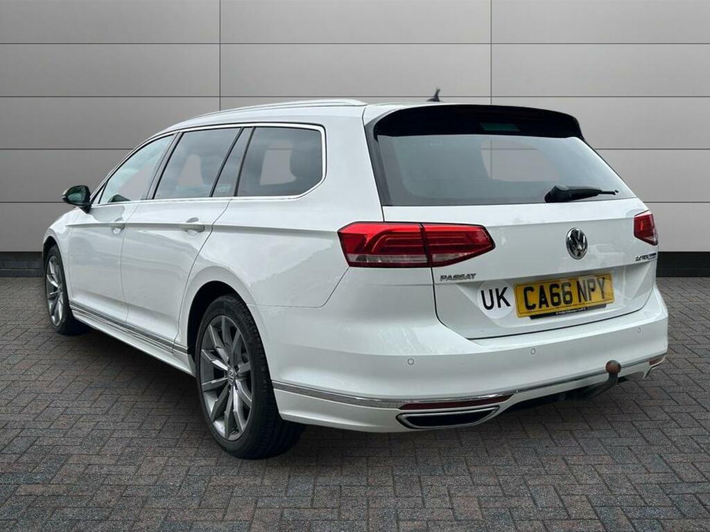 Volkswagen Passat 2.0 Tdi Scr 190 R-line White #2