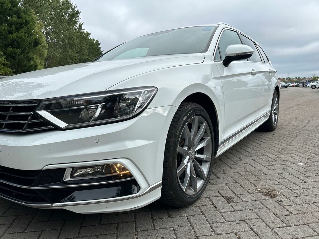 Volkswagen Passat Volkswagen Passat Bluemotion Black #18