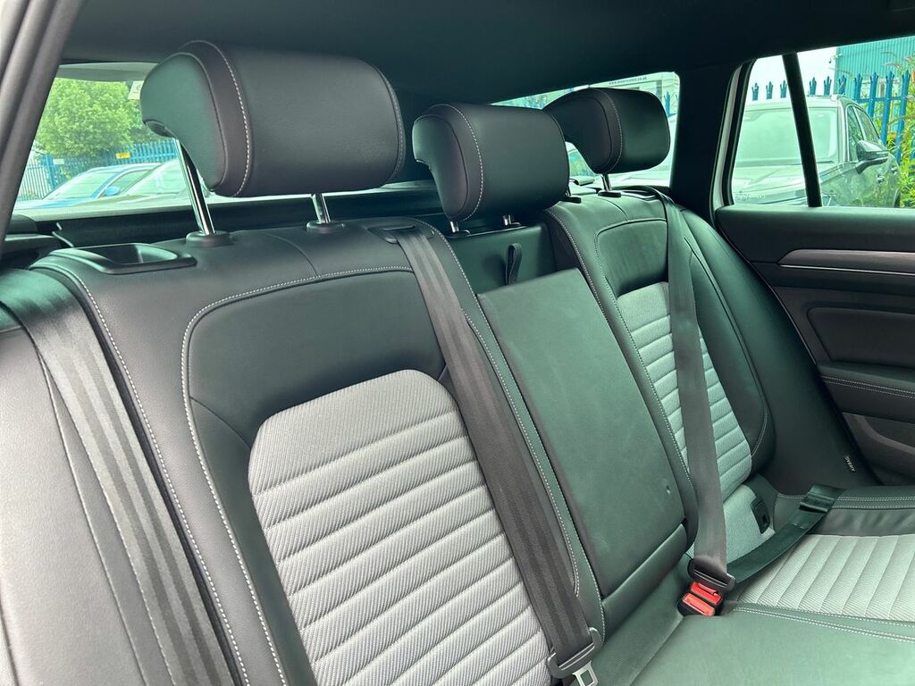 Volkswagen Passat Volkswagen Passat Bluemotion Black #33