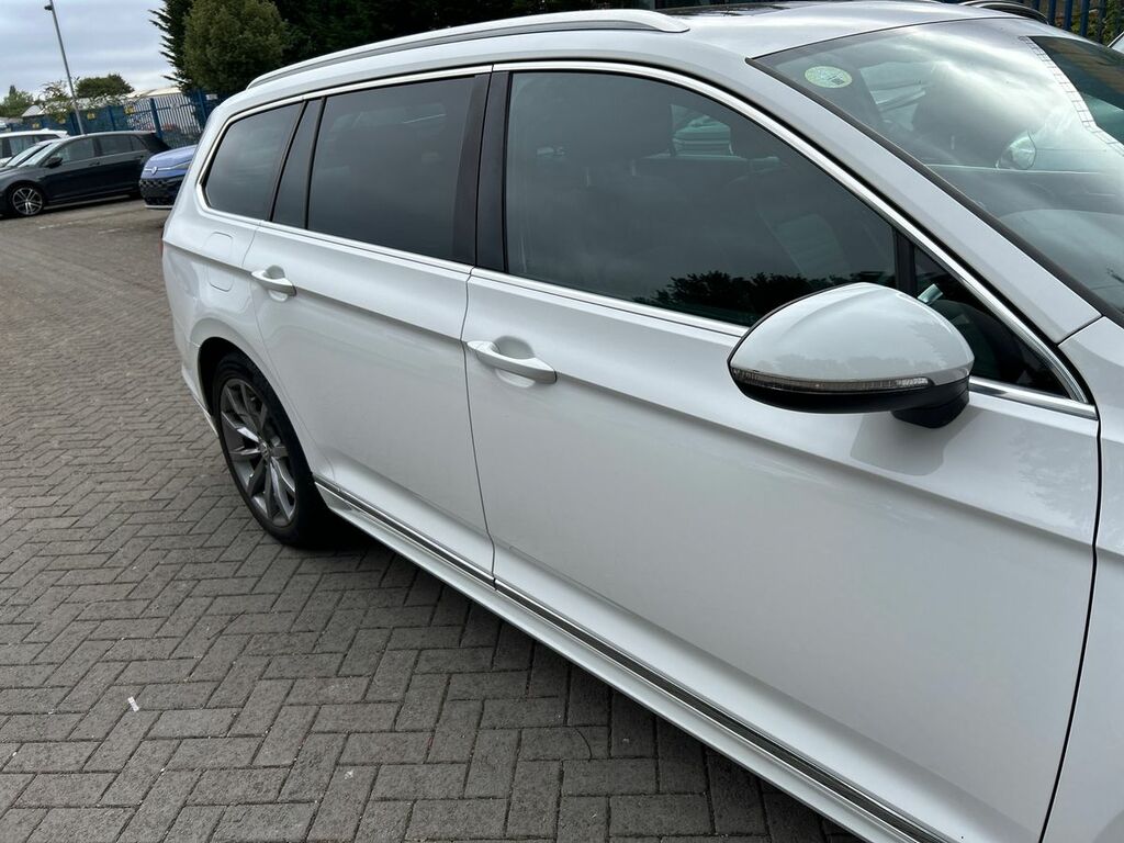 Volkswagen Passat Volkswagen Passat Bluemotion Black #38