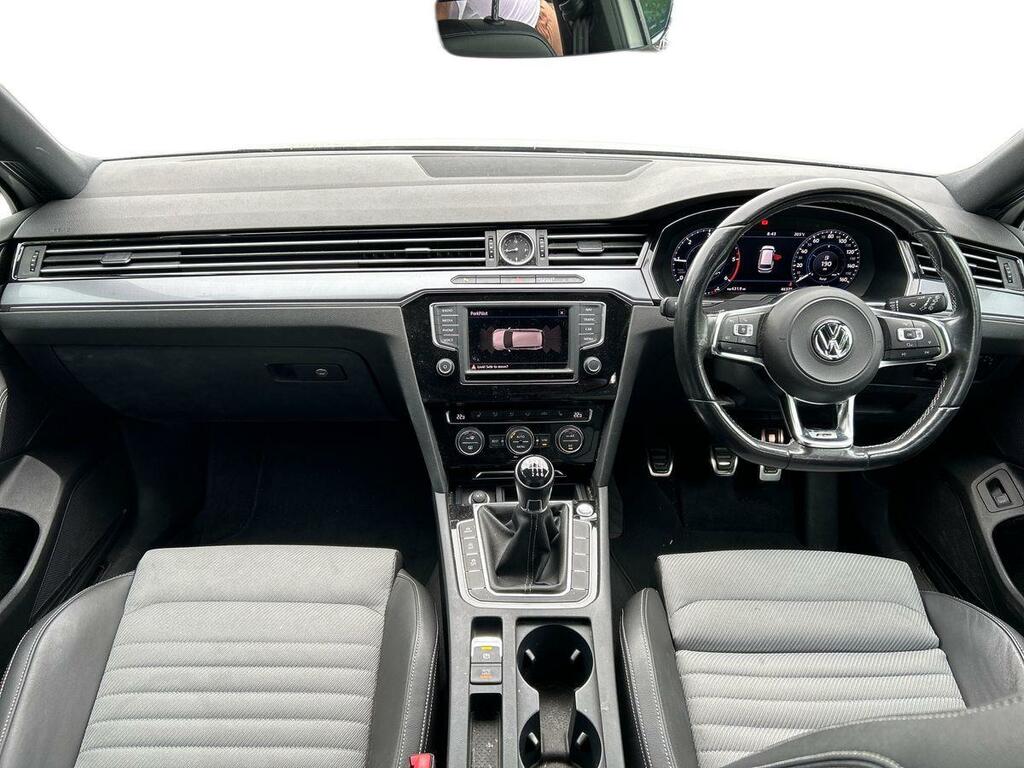 Volkswagen Passat Volkswagen Passat Bluemotion Black #9