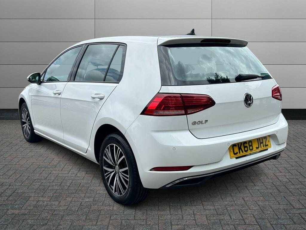 Volkswagen Golf 1.6 Tdi Se Nav Euro 6 Ss White #2