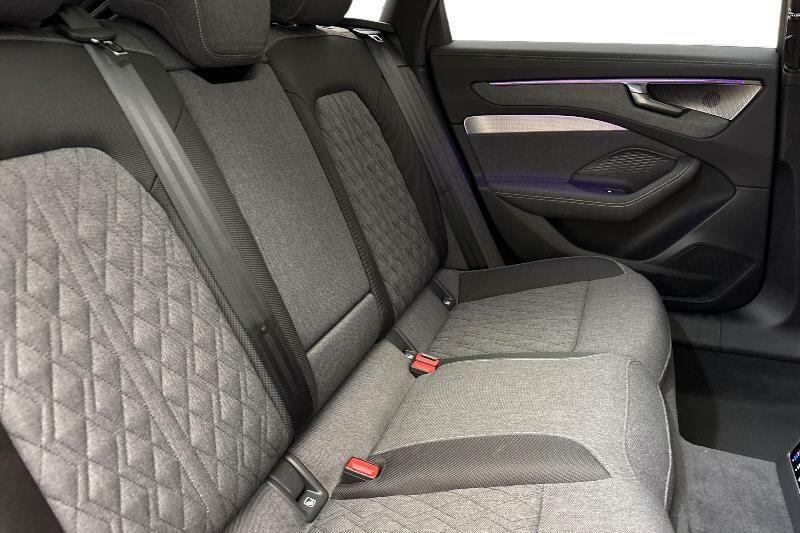 Audi A6 Avant 40 Tdi Quattro S Line S Tronic Black #20
