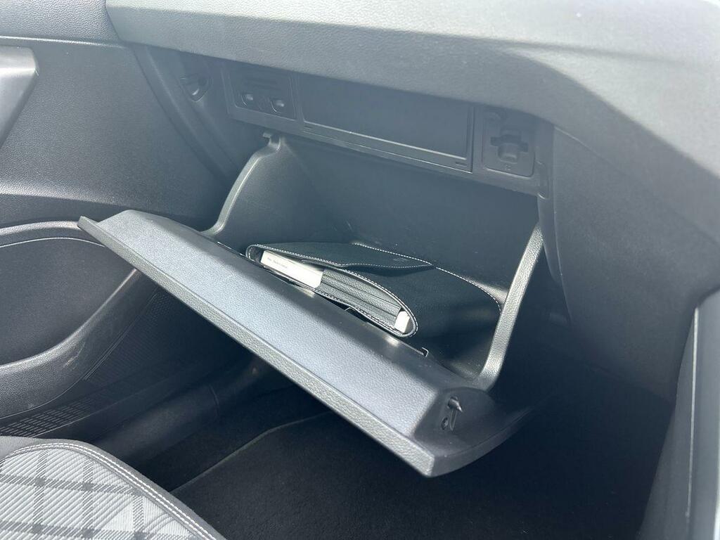 Volkswagen Polo Silver #39