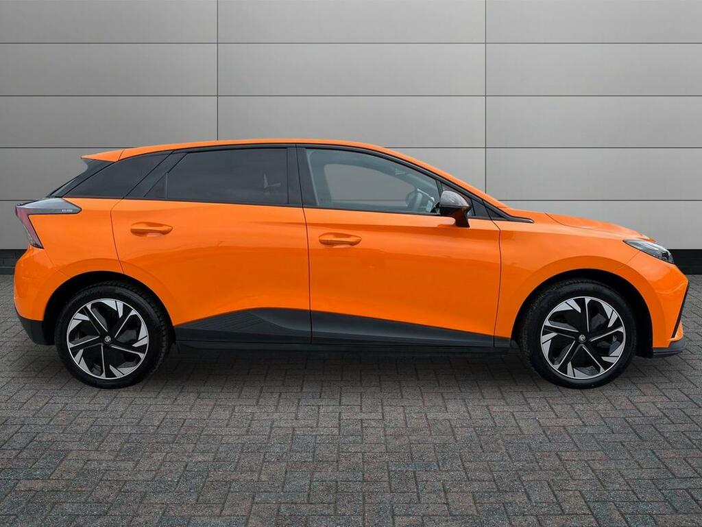 MG MG4 64Kwh Trophy Long Range Hatchback Aut Orange #5
